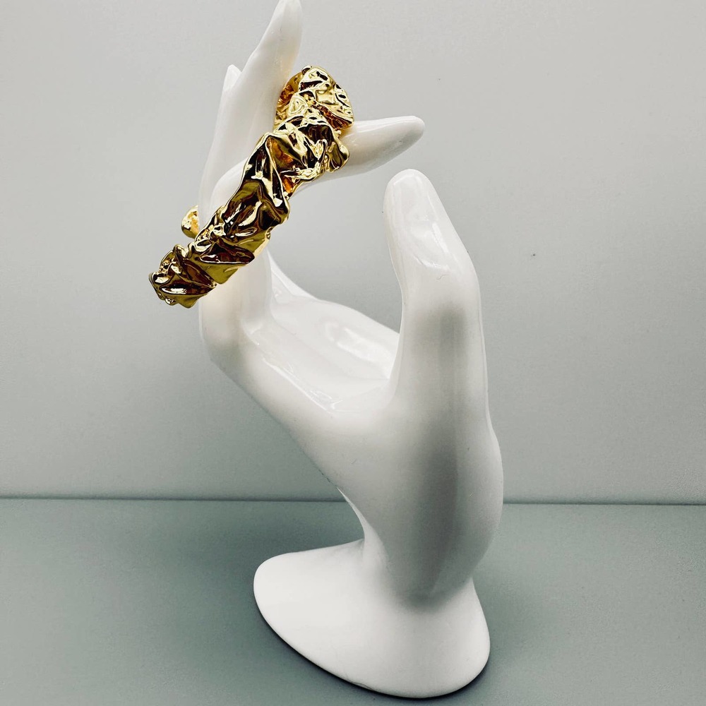 AMBER SCEATS Emery Bracelet Crushed Metal 24kt Gold Plating-NEW - Picture 4 of 7
